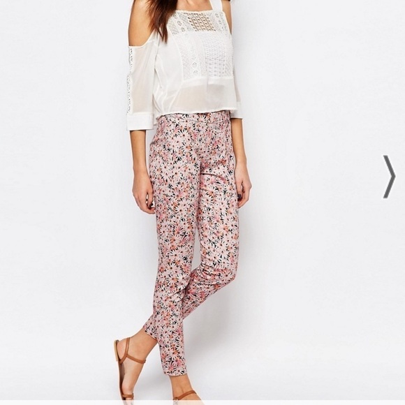 French Connection Skinny Trousers in Bacongo Daisy Print size 2 NEW - Picture 1 of 11